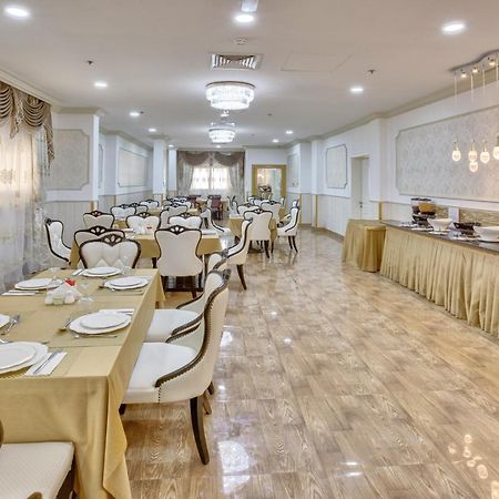 Royal Hotel Sardzsa Kültér fotó