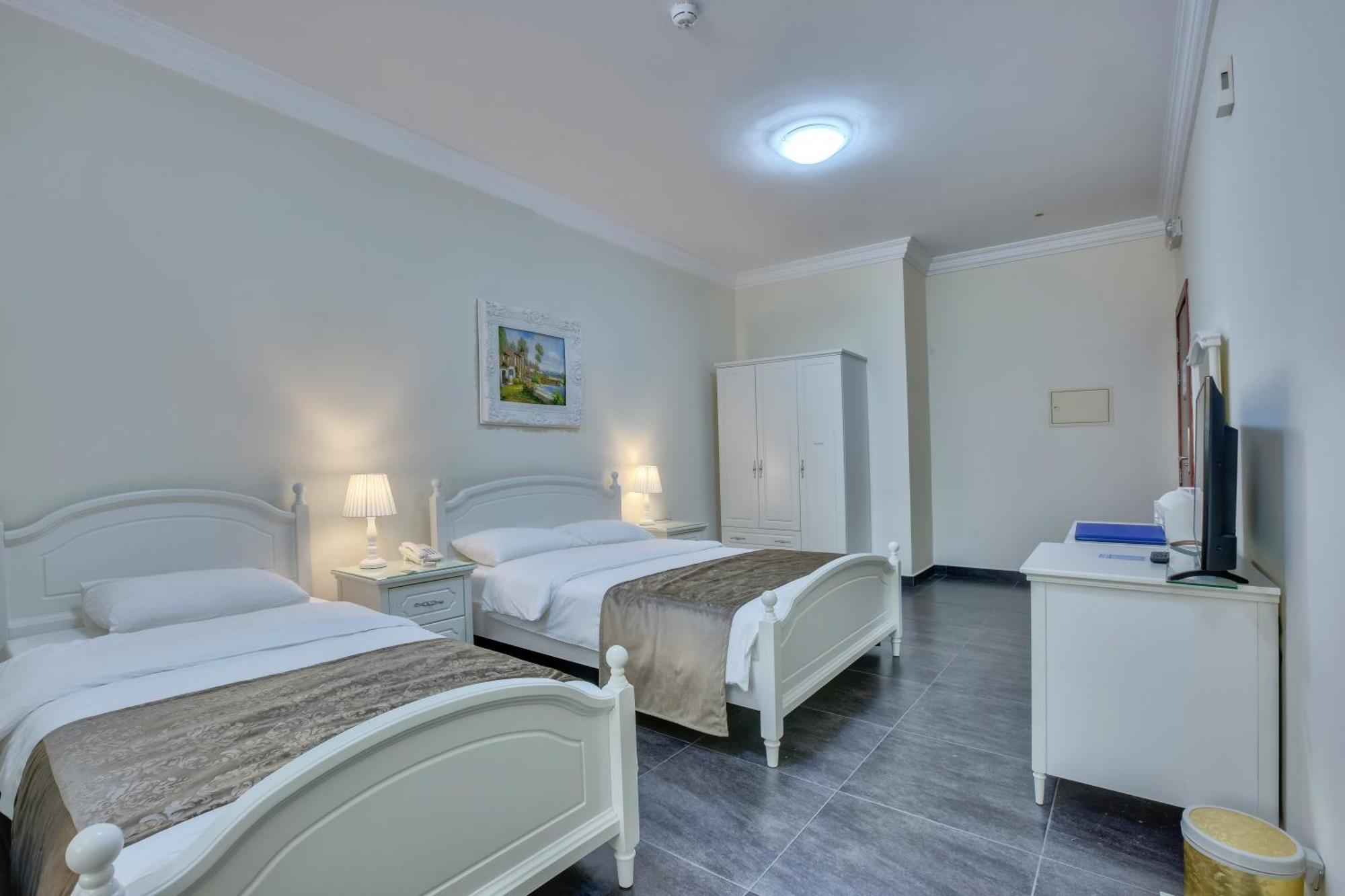 Royal Hotel Sardzsa Kültér fotó